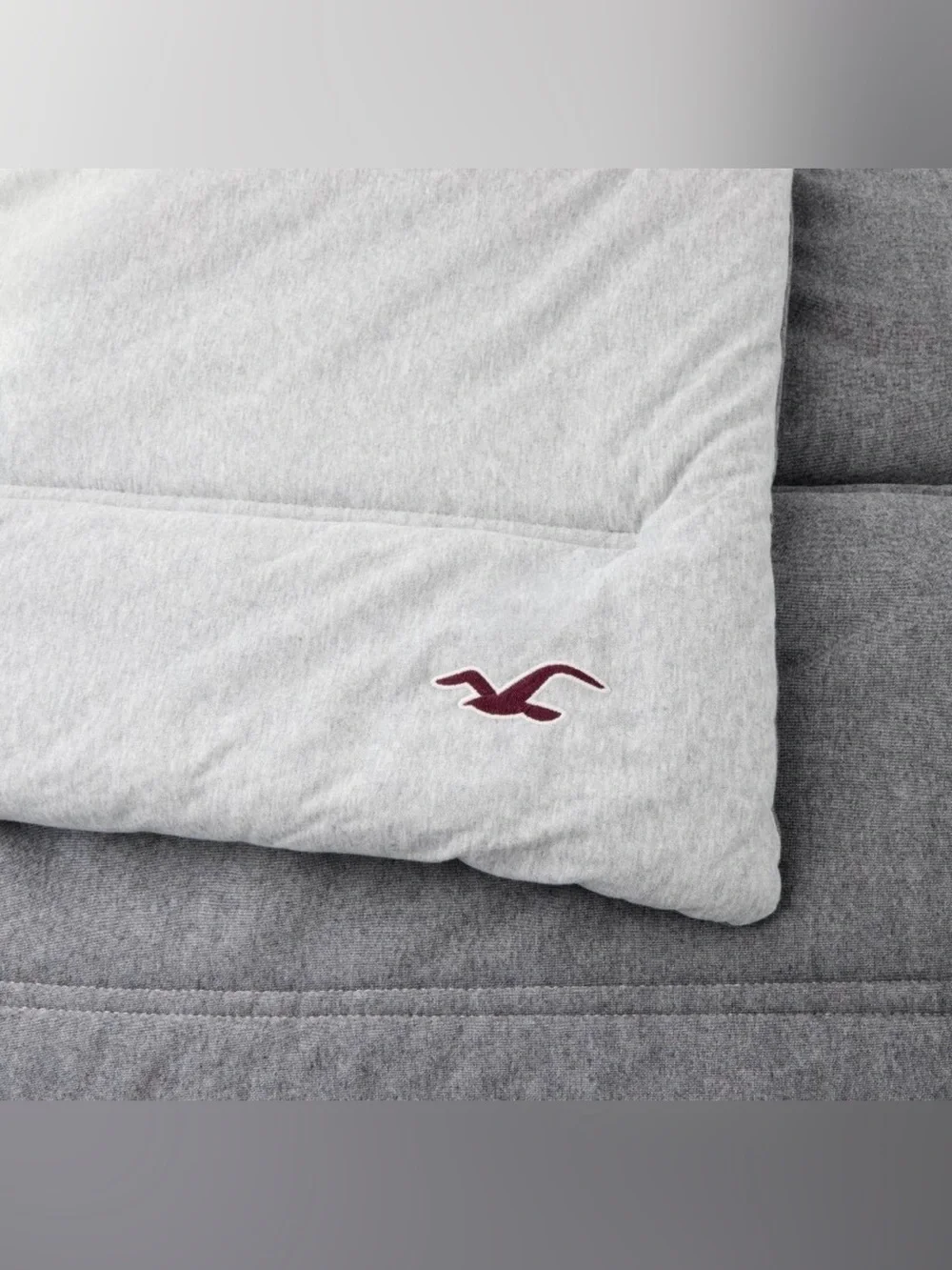 New Hollister Full/Queen Reversible Jersey Puff Comforter Set Heathered Gray